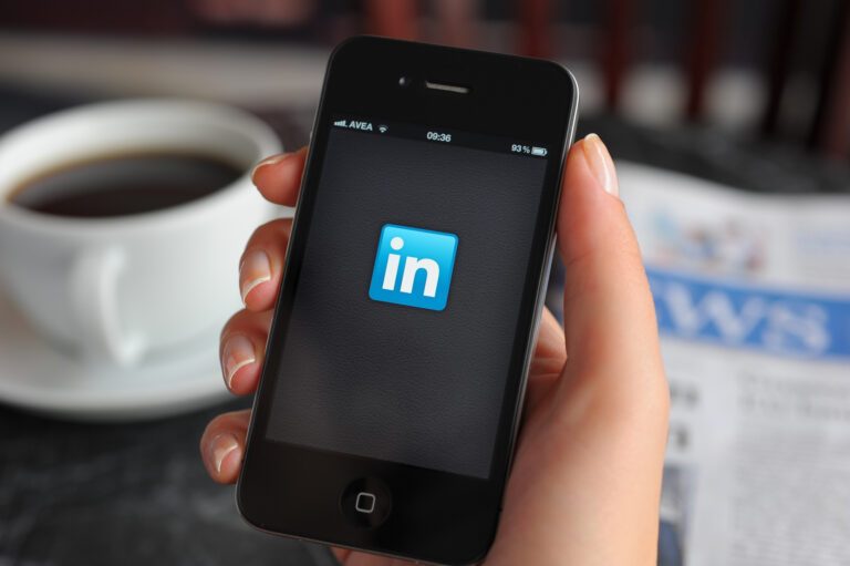 make your LinkedIn profile stand out